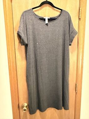 Casual Gray Short-Sleeve Mini Dress